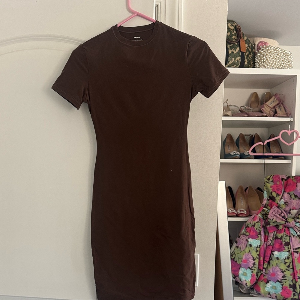 SKIMS fits everybody dress cocoa Small